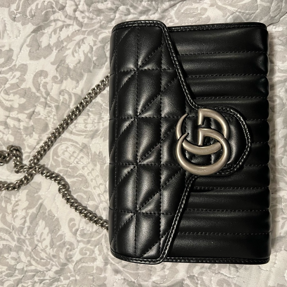 Black Gucci crossbody